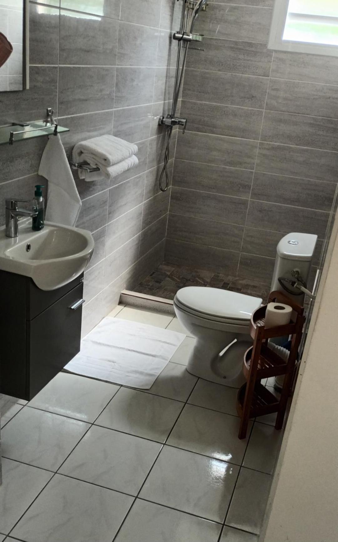 Chambre Climatisee Bouillante Eksteriør billede